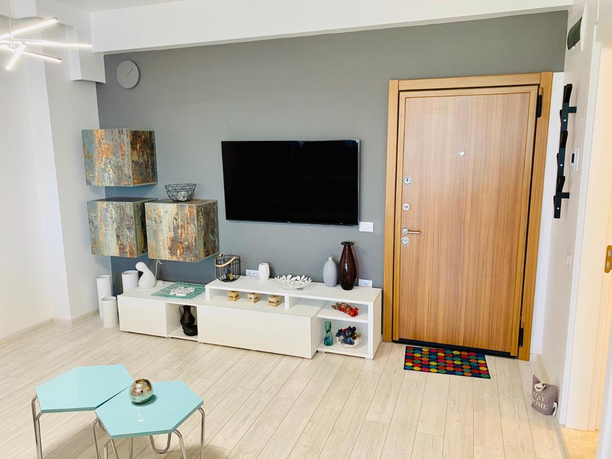 Beach Vibe Apartments Solid Residence Mamaia Exterior photo